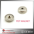 Permanent pot magnet with round steel base